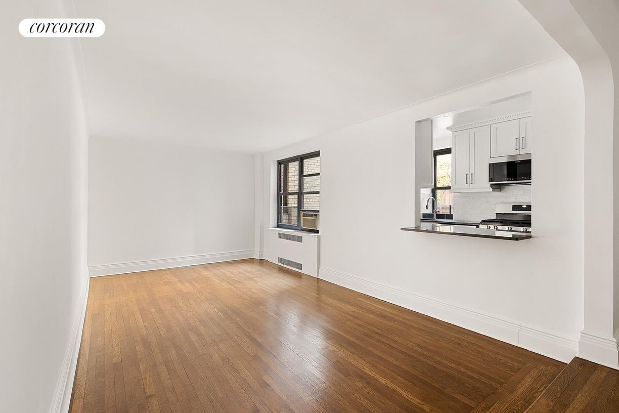 Primary Photo - 29 W 65th St