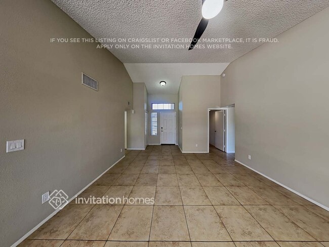 Building Photo - 7543 W Cheryl Dr