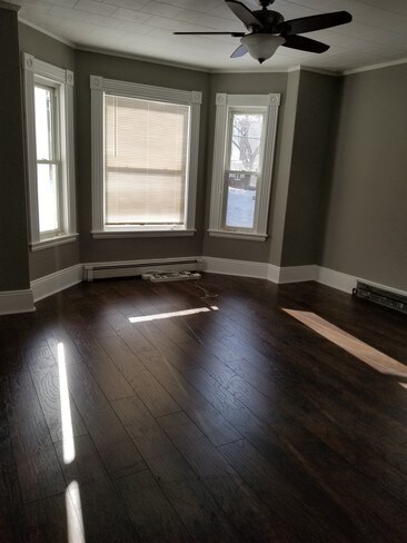 Building Photo - 176 Bailey St
