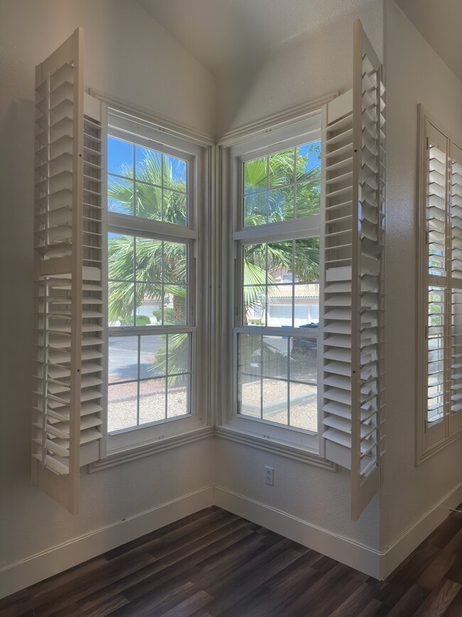 Building Photo - 8317 San Ramon Dr
