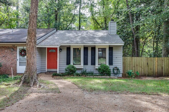 Foto del edificio - 2135 Victory Garden Ln