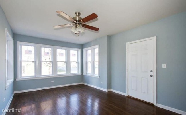 Foto del edificio - 3 br, 1 bath Apartment - 7201 S Perry Ave