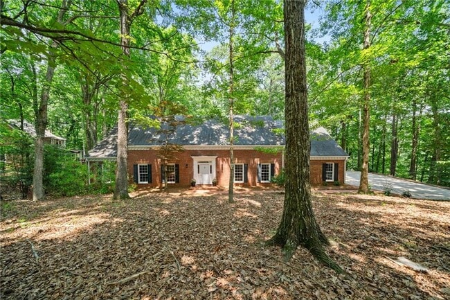 Building Photo - 80 Cliffcreek Trce NE