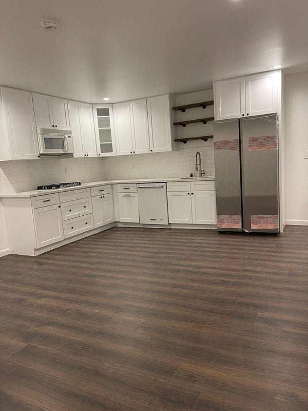 Foto del edificio - 24104 Highlander Rd