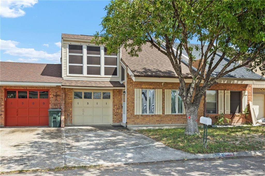 Foto principal - 14 Evergreen Ave