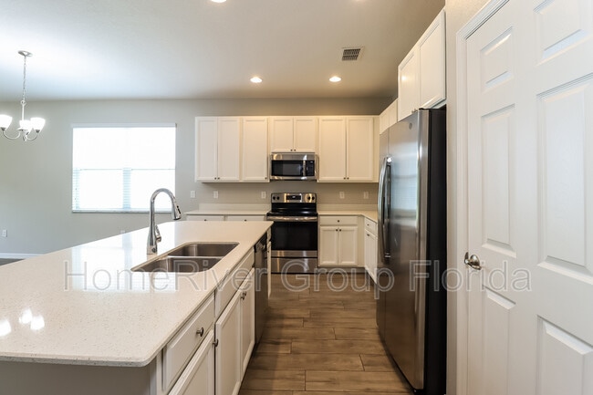 Foto del edificio - 3188 Bethpage Loop
