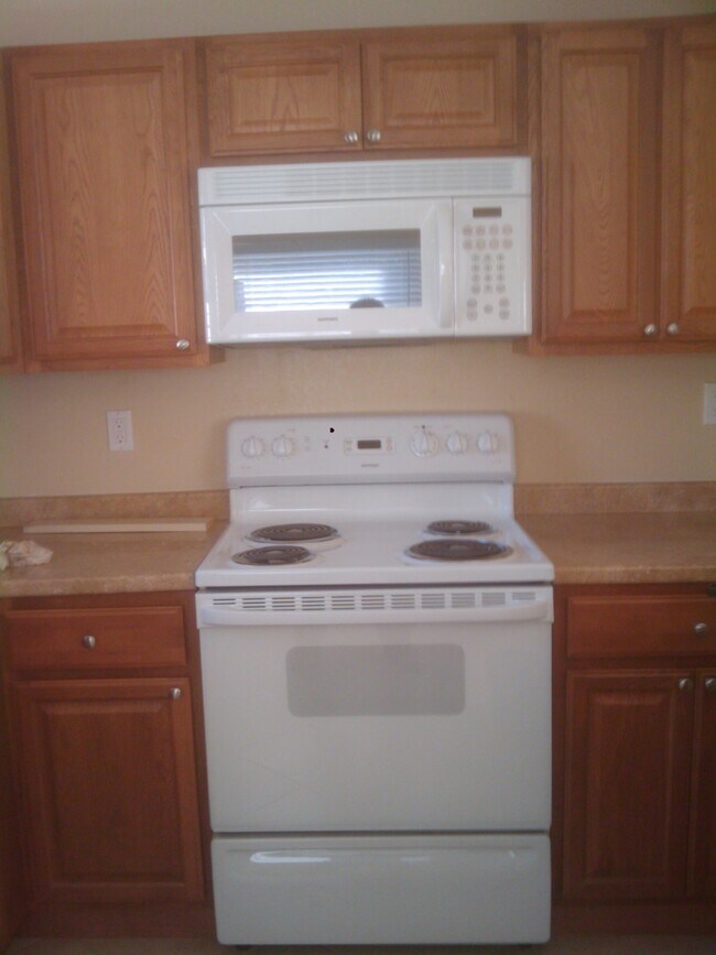 Foto del edificio - 247 Royal Palms Dr