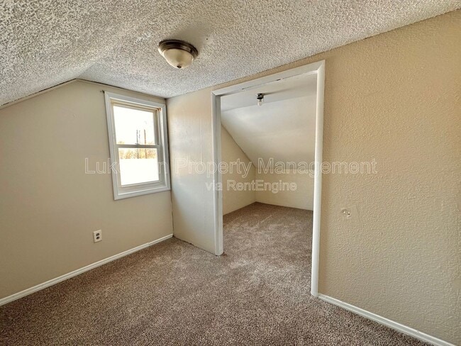 Building Photo - 4400 Orchard Rd