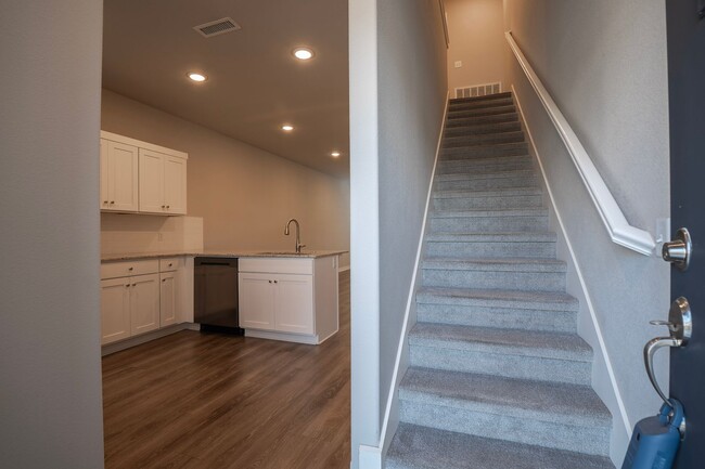 Foto del edificio - 2 bedroom 2.5 bath home located in Fayetteville, AR