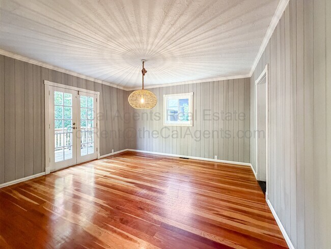 Foto del edificio - 7352 Saroni Dr