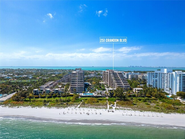 Building Photo - 251 Crandon Blvd