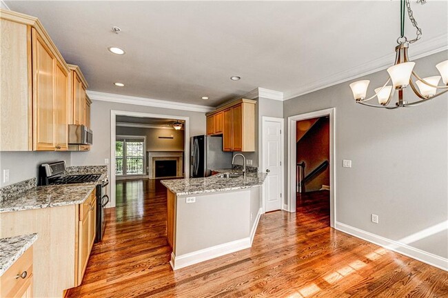 Building Photo - 12105 Stone Brook Cove