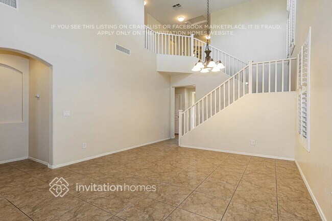 Building Photo - 15125 W Aster Dr