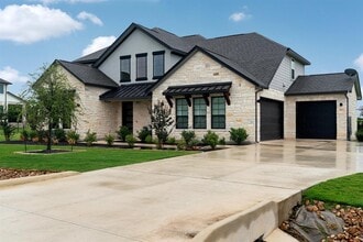 Building Photo - 209 Northcrest Dr