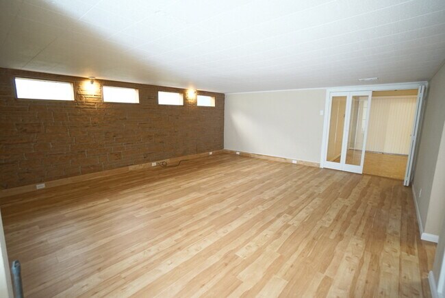 Foto del edificio - 3-Bed, 2-Bath, River Front Home in Seminole Heights