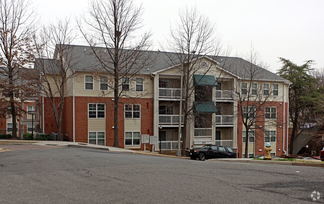 Building Photo - Courthouse Crossings Apartments