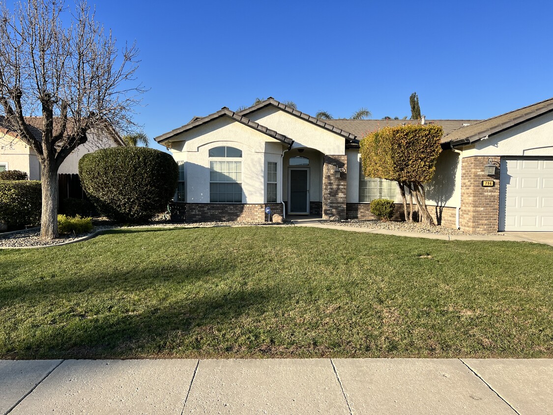 796 W. Orange St, Hanford, CA 93230 House Rental in Hanford, CA