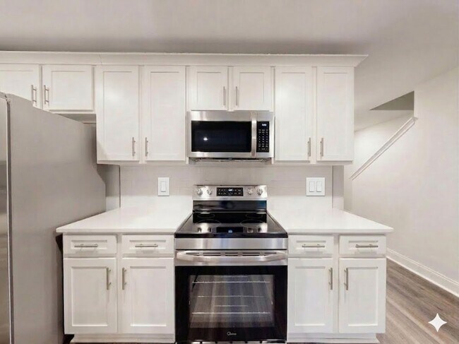 Foto del edificio - 232 Winding Chestnut Dr