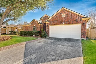 Building Photo - 15727 Schumann Ln