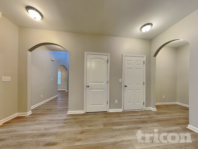 Foto del edificio - 452 Shady Glen