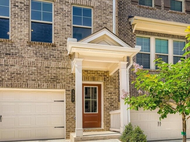 Building Photo - 3537 Hidden Valley Cir
