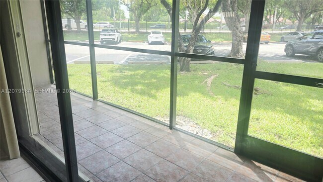 Foto del edificio - 8650 SW 133rd Avenue Rd