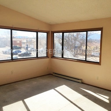 Foto del edificio - 6729 Dublin Loop W