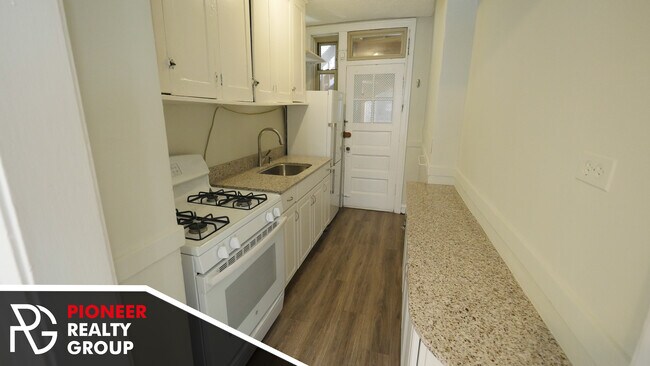 Foto del edificio - 546 W Surf St