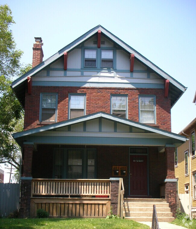 Harrison West Apartments for Rent with a Yard Columbus, OH 5