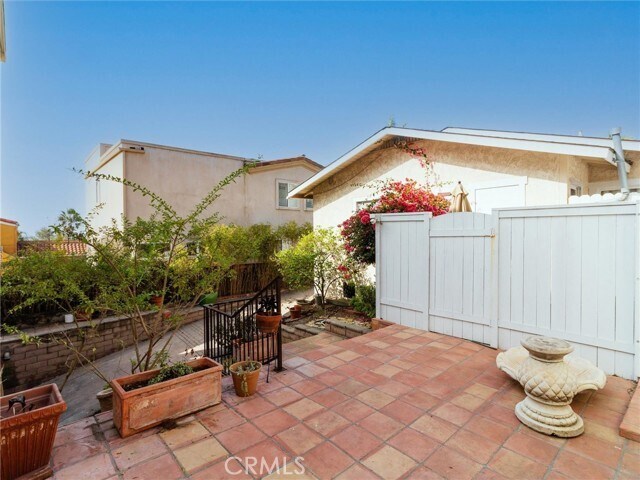 Building Photo - 834 15th St