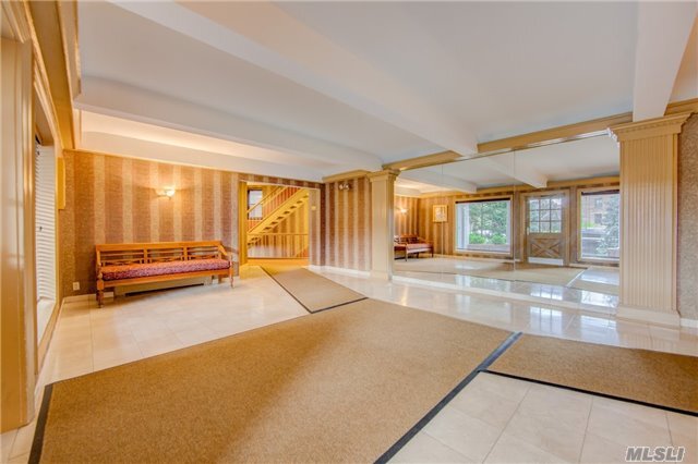 Building Photo - 3 Town House Pl