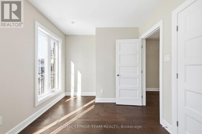 Building Photo - 7 Gwynne Ave