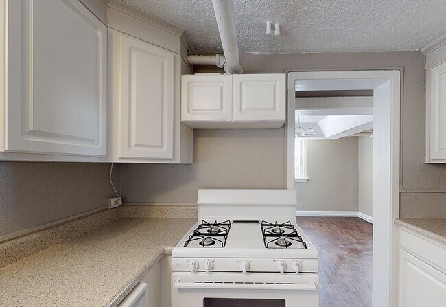 Building Photo - Boutique Apartments