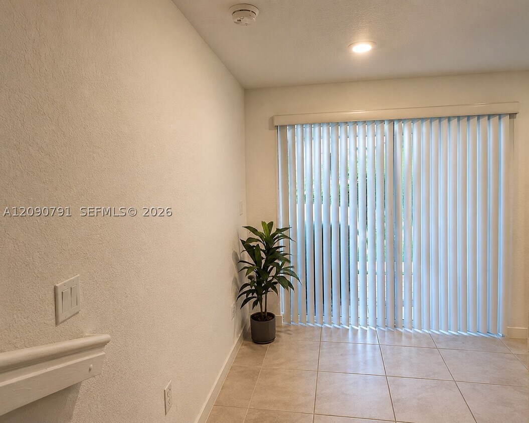 Foto del edificio - 364 NW 8th Ct