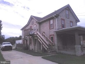 Building Photo - 3303 Main St