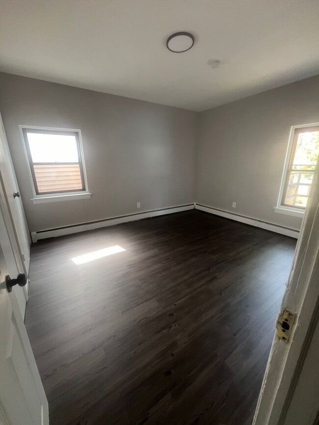 55 2nd Ave C2 - 55-57 2nd Ave