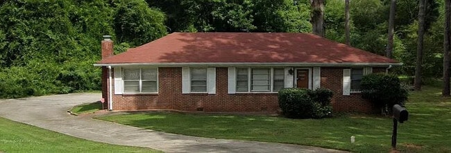 Building Photo - Room in House on Batiste Garden Cir