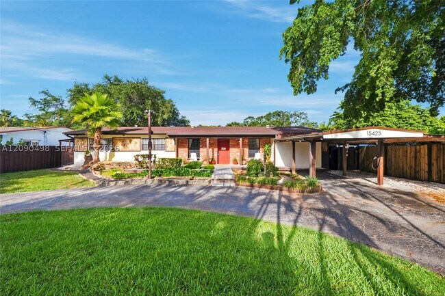 Building Photo - 15425 N Miami Ave