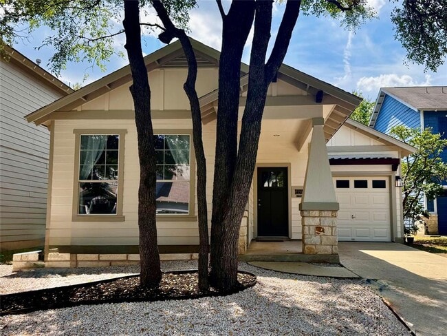 Building Photo - 2209 Independence Dr