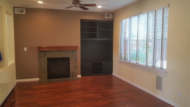 Building Photo - San Ramon's Lovely Windemere, Canadora Two...