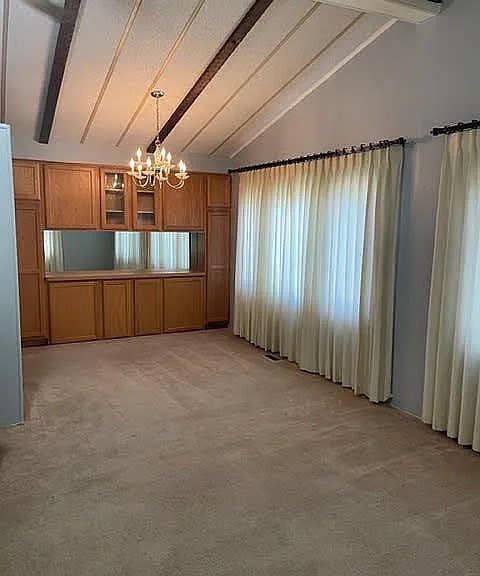 Foto del edificio - 800 E 10th St