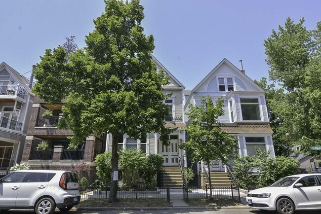 Building Photo - 3236 N Racine Ave