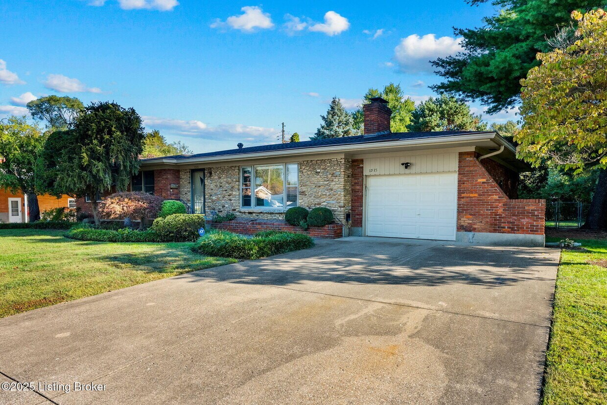 Foto principal - 1515 Vivian Ln