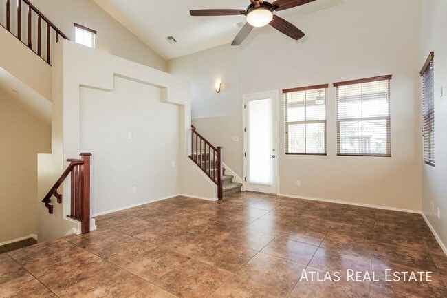 Building Photo - 2873 Claire Dr