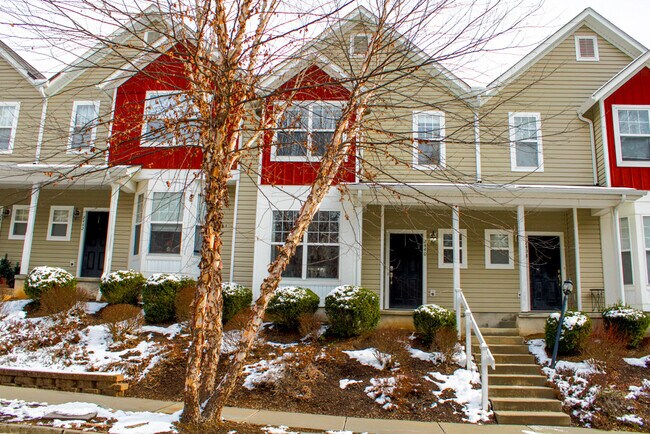 Building Photo - 2440 N Berkshire Rd
