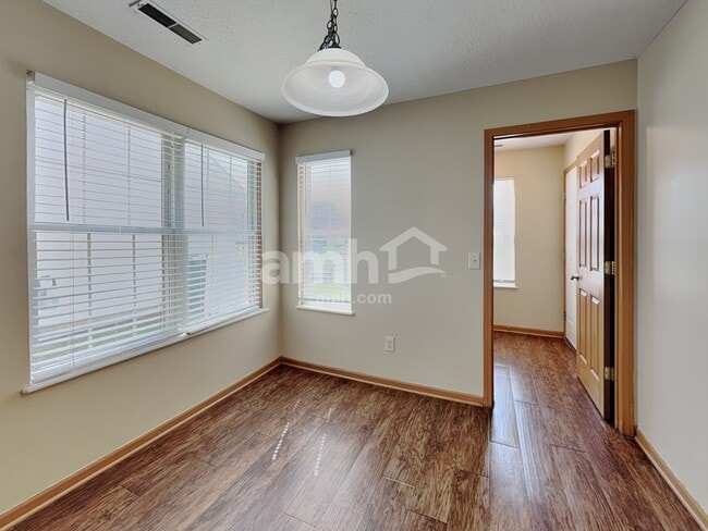 Building Photo - 6878 Spring Bloom Dr