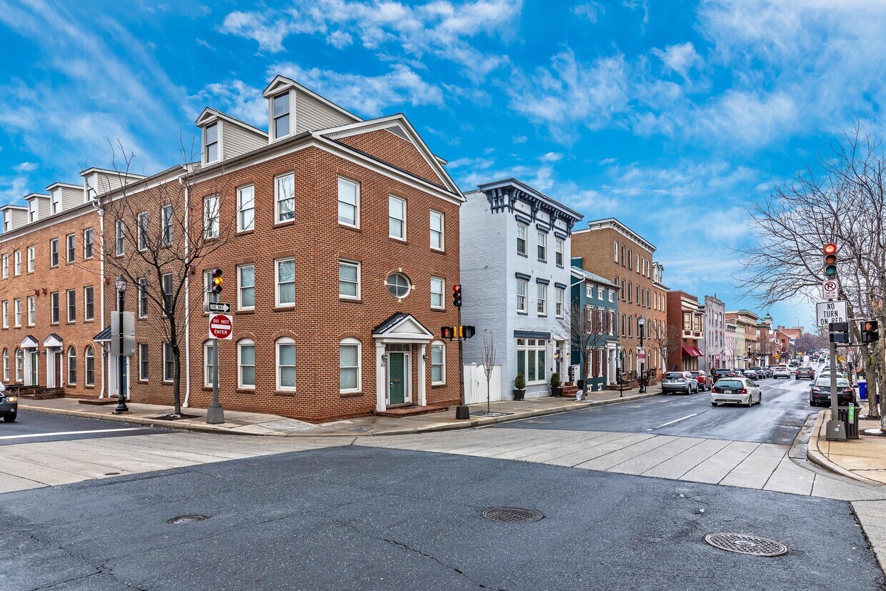 141 Market S St, Frederick, MD 21701 Townhome Rentals in Frederick MD