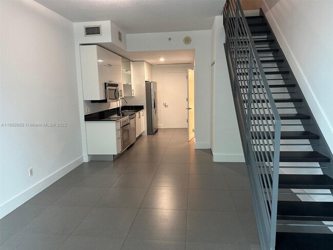Foto del edificio - 60 SW 13th St