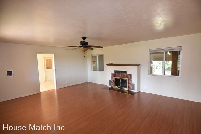Building Photo - 3 br, 1 bath House - 166 Howell Heights Drive