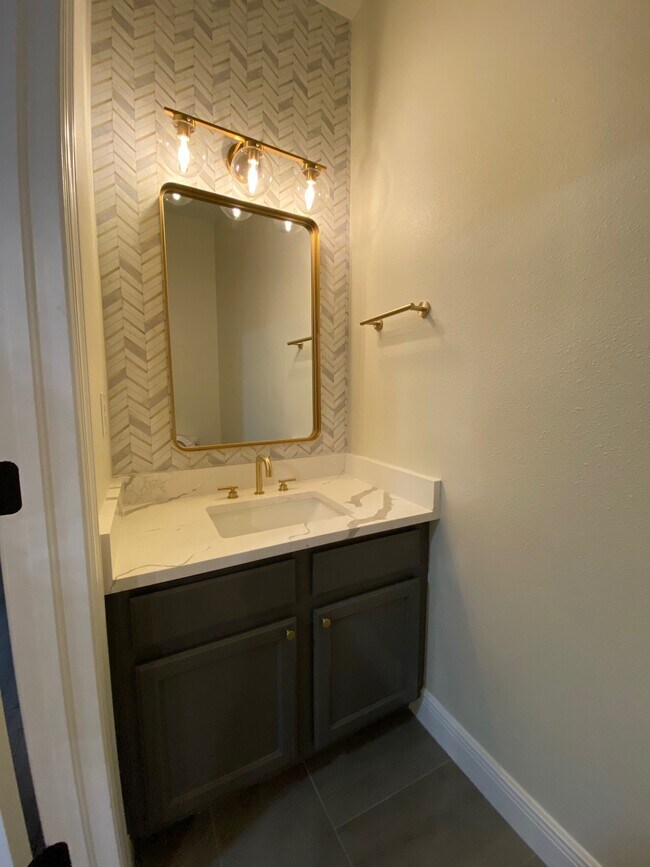 Building Photo - 6026 Country Glade Way